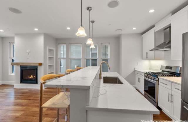 45 L St. photos photos
