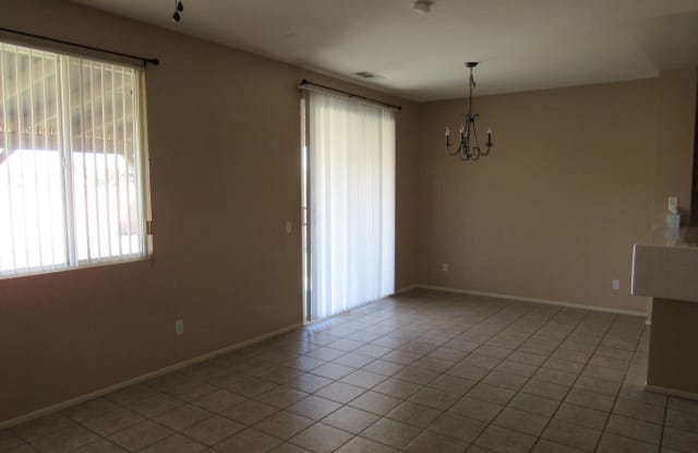 ***45858 COVENTRY COURT Gallery 4