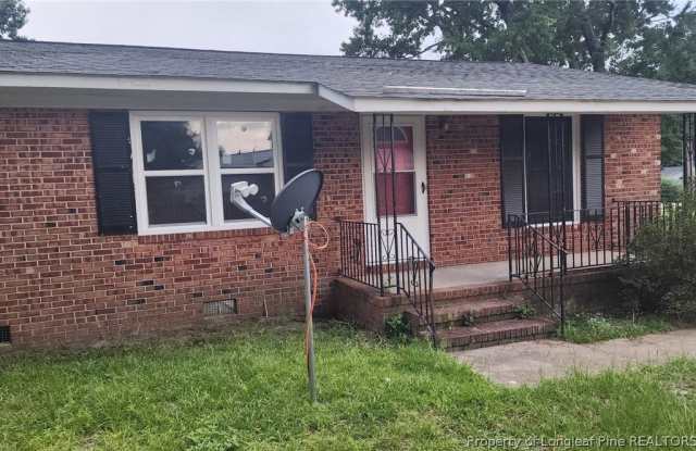 4916 Rosehill Road Gallery 1
