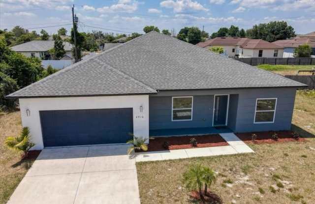 5 Bedroom Single Family Home in Deltona photos photos