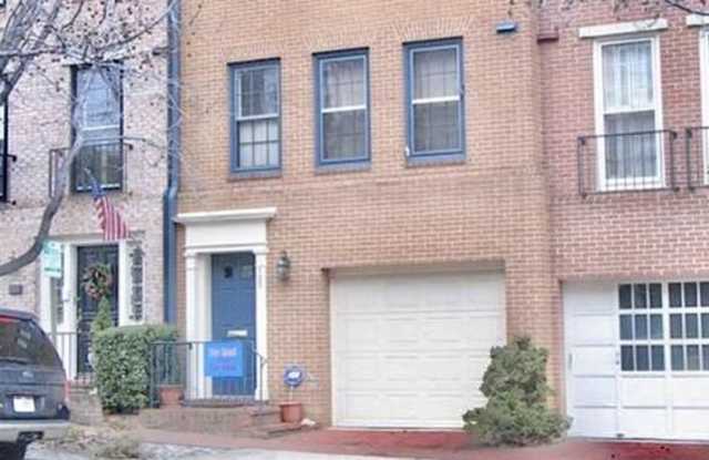 123 Queen St # A Gallery 2
