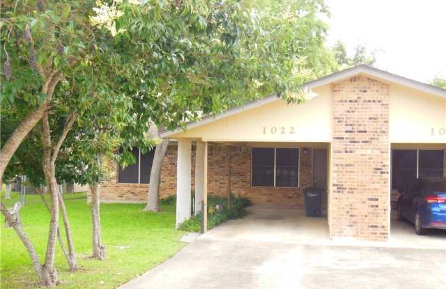 1022 Clover Circle - 1022 Clover Circle, New Braunfels, TX 78130