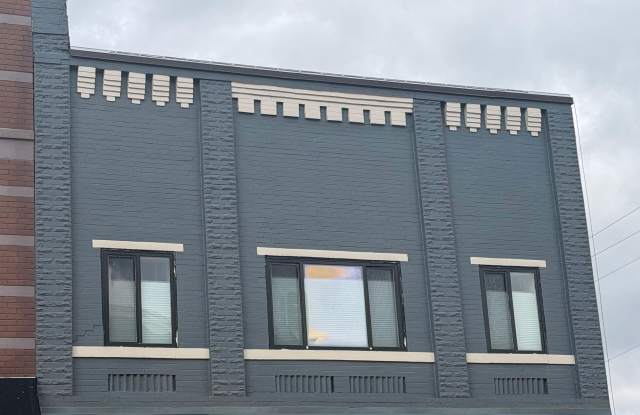 623 1/2 Main Street photos photos