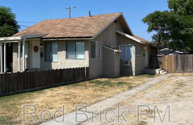 489 Cedar Ave. photos photos