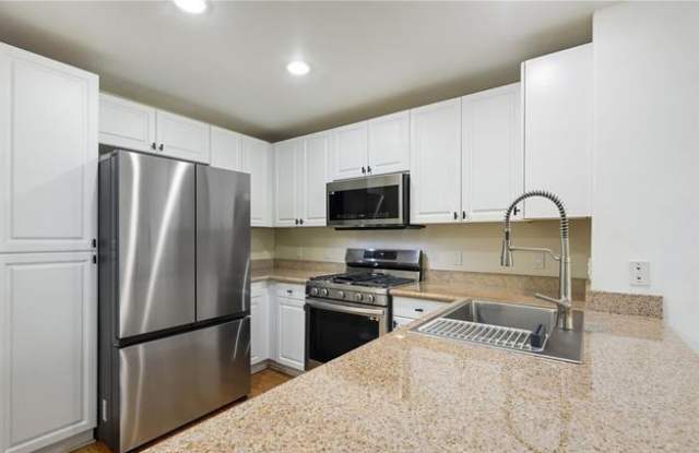 2239 Watermarke Pl - 2239 Watermarke Place, Irvine, CA 92612