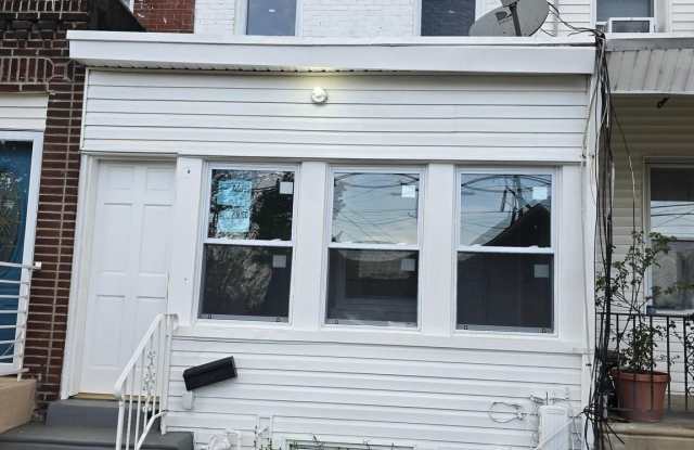211 SPRUCE Street photos photos
