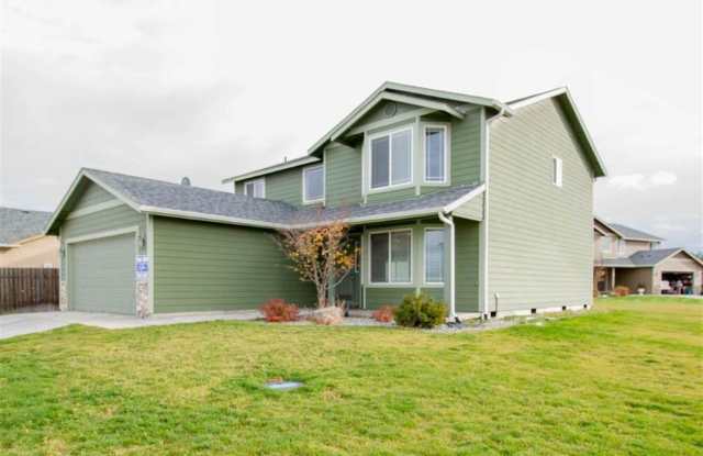 Large 4BR 3BA House - Cheney Schools #1454 Gallery 3