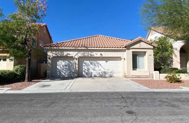 Beautiful 3 bed/ 2 bath home located in Summerlin Gallery 1