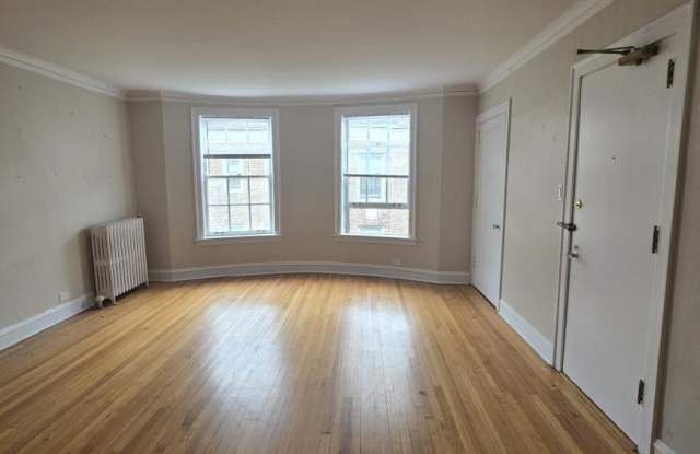909 Elmwood St. photos photos