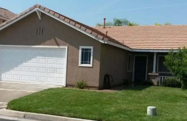 Beautiful upgraded 3 bedroom in Mission Grove! photos photos