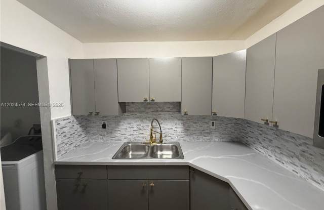 2769 NW 58th Terrace 2769, Lauderhill, FL 33313 photos photos