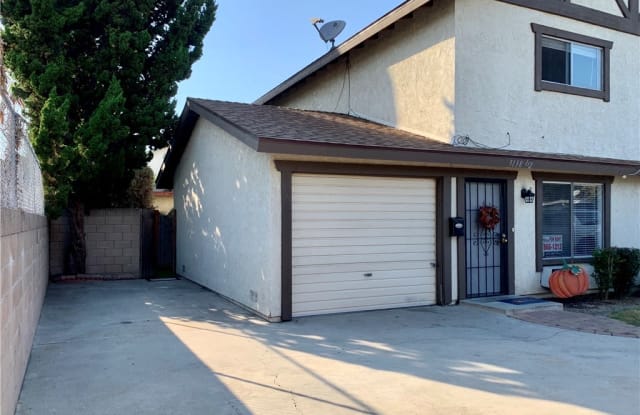 9138 Walnut Street 1/2 - 9138 Walnut St, Bellflower, CA 90706