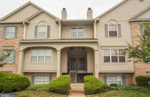 Sun-filled 2 Bed 2 Bath Condo In Sought After Bull Run Backing To The Community Lake photos photos