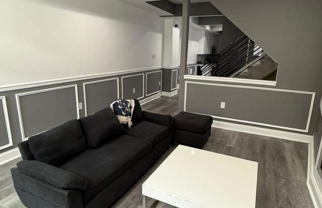 1729 North Caroline Street - Room 4 Gallery 3