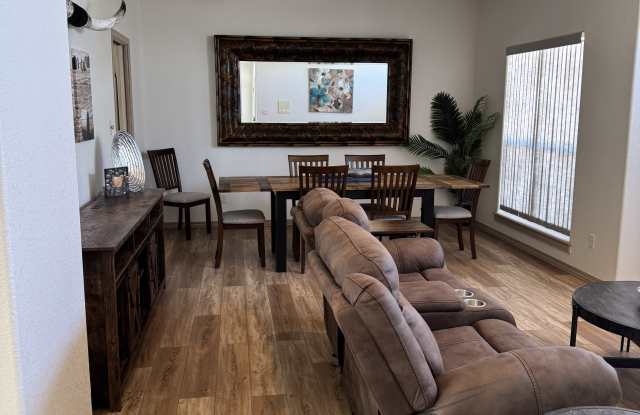 4406 Echo Canyon Road Gallery 2