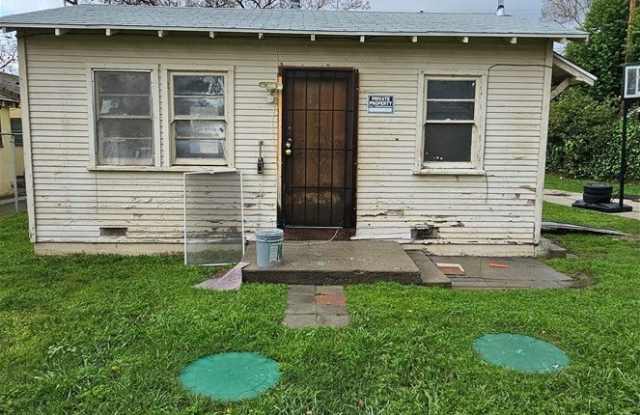 1410 Canyon photos photos