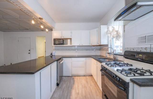 12 Garfield Ave photos photos
