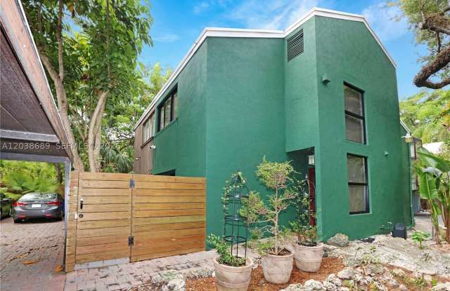 3138 Mary St photos photos