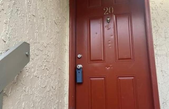 4117 S SEMORAN BLVD # 20 - 4117 S Semoran Blvd, Orlando, FL 32822