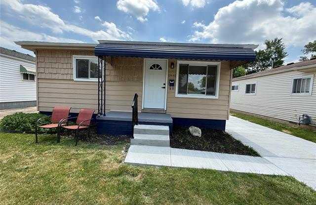 13440 Charlotte Avenue photos photos