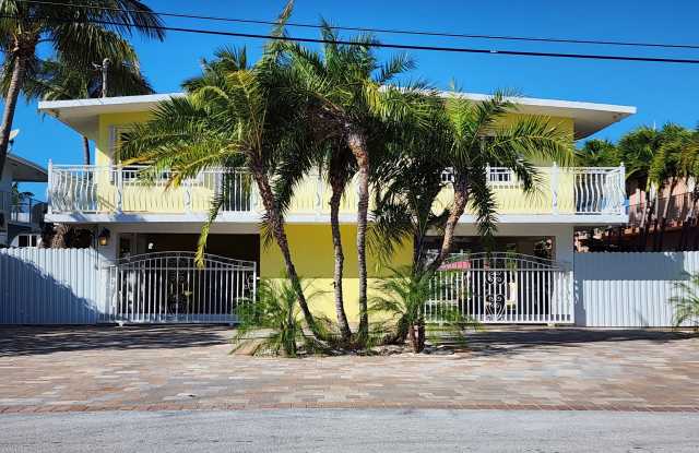 118 N Coconut Palm Boulevard - 118 North Coconut Palm Boulevard, Islamorada, Village of Islands, FL 33070