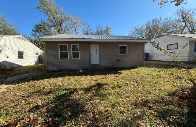 Charming 3 bed 1 bath house! photos photos