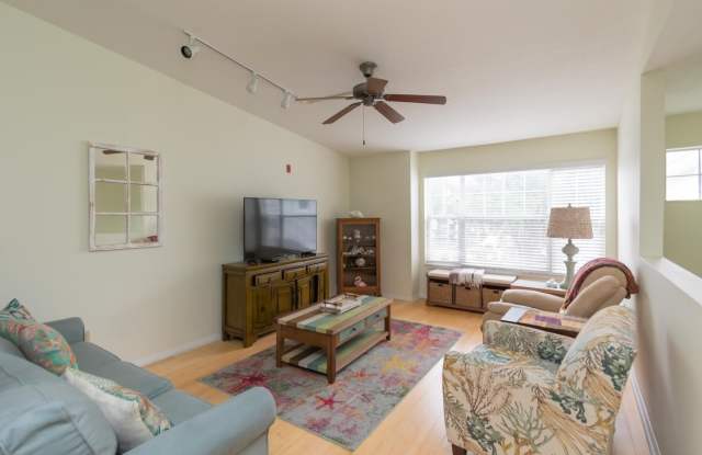 19203 HARBOUR VISTA CIR photos photos