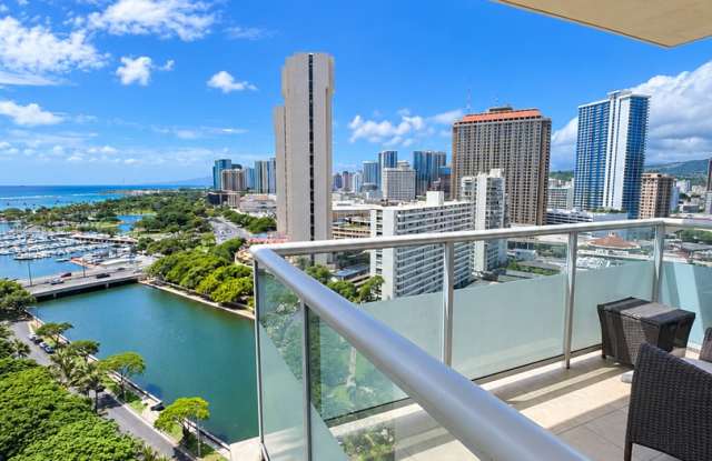 FULLY RENOVATED & FULLY FURNISHED 2 BEDROOM IN THE WATERMARK WAIKIKI! Gallery 3