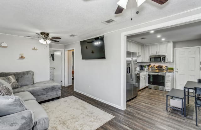 1205 Poppy Avenue Suite B photos photos