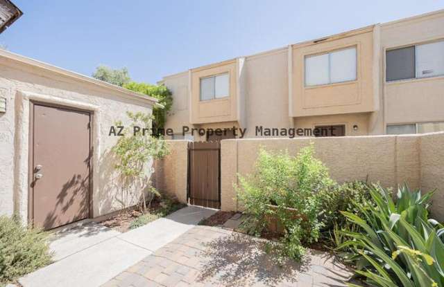 8113 East Glenrosa Avenue Gallery 2