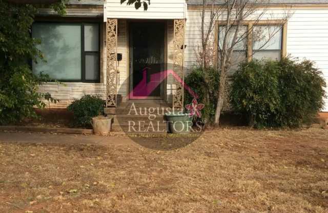 Cute 2 Bedroom Home! photos photos