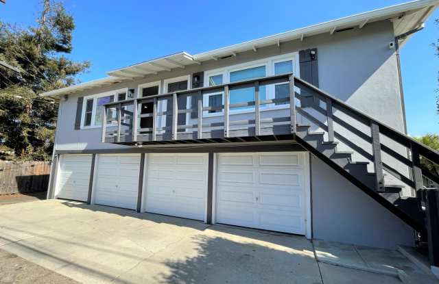 Midtown Duplex- Remodeled  Great Amenities! - 231 San Clemente Street, Ventura, CA 93001