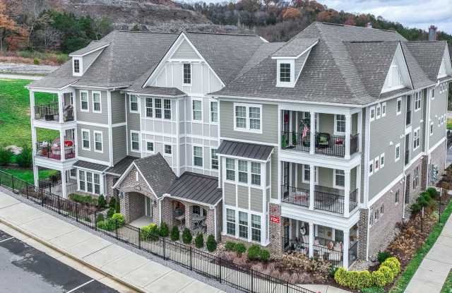 2 Bed, 2 Bath Condo with Garage Close to Downtown Franklin photos photos