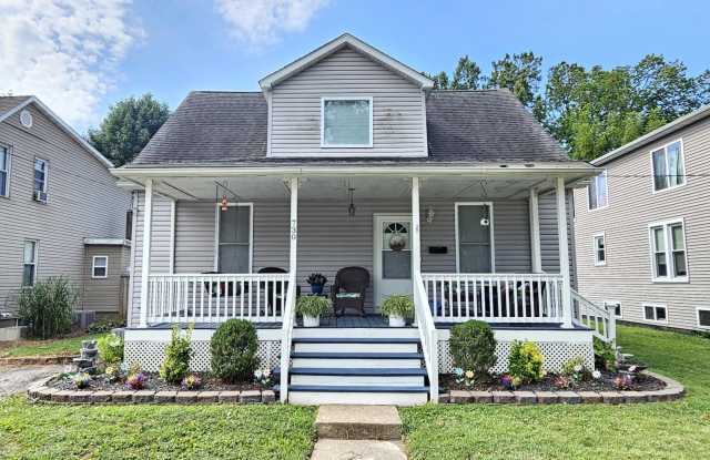 730 Maple Street photos photos