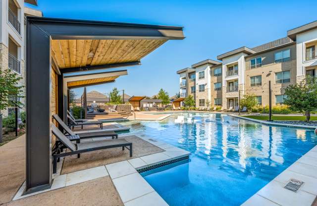 Hunters Creek Apartments Gallery 3