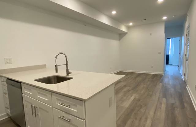 667 North 52nd StreetUnit 3 Gallery 2