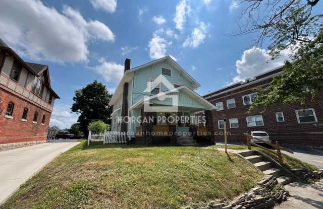 1225 West Walnut Street photos photos