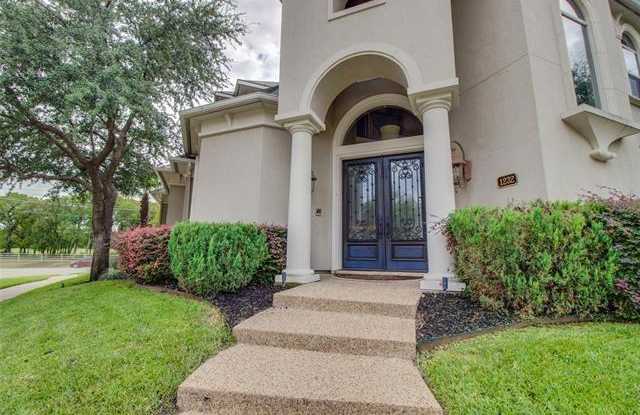 1232 Winding Brook Drive Gallery 4