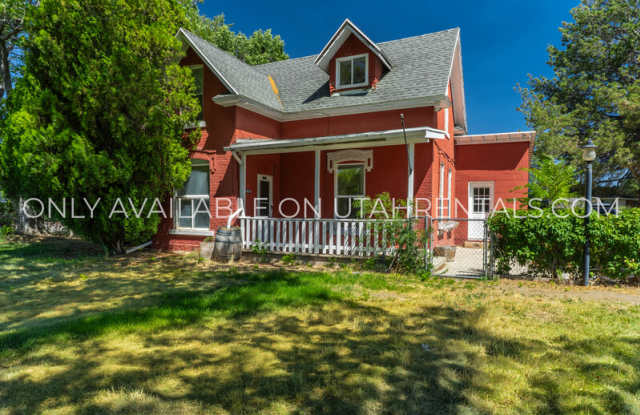 10470 S Columbine Cir - 10470 South Columbine Circle, White City, UT 84094