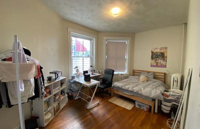 1352 Commonwealth Ave #4D Boston MA 02134 photos photos
