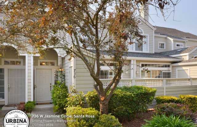 Spacious Townhome with Two Primary Suites in Santa Rosa photos photos