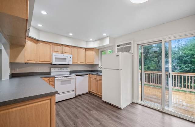 Village Court Apartments photos photos