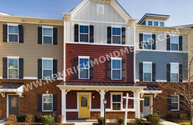 Huge 4 Bedroom 3.5 Bath Townhome in Midlothian Mid July! photos photos