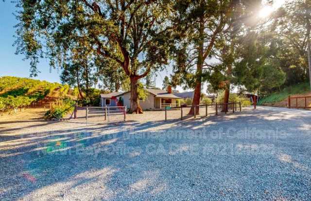 4939 Dry Creek Road photos photos