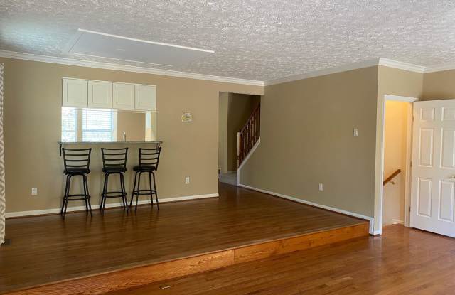 13 TANTALLON COURT Gallery 4