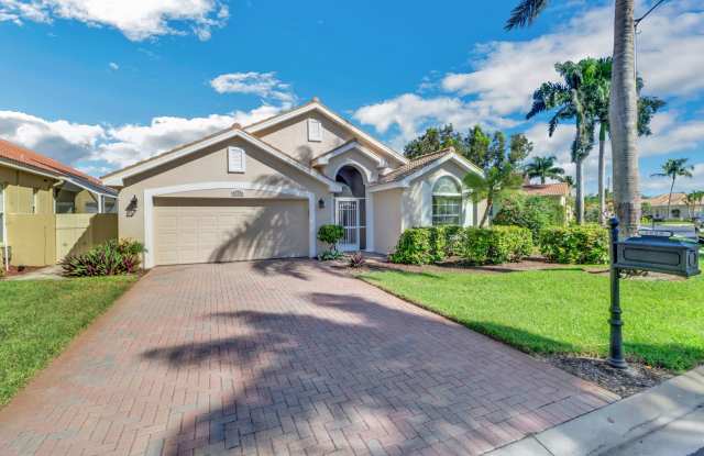 ***3BED/2.5BATH***SINGLE FAMILY POOL HOME***READY FOR NEW TENANT JANUARY 15, 2027***MOON LAKE***GREAT LOCATION MINTUES TO DOWNTOWN*** photos photos
