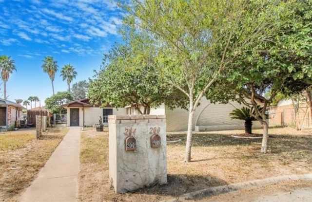 204 E Upas Avenue photos photos