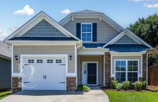 3 BR, 2 BA IN QUAINT, QUIET, GATED COMMUNITY photos photos