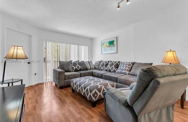 9511 Weldon Cir Gallery 1