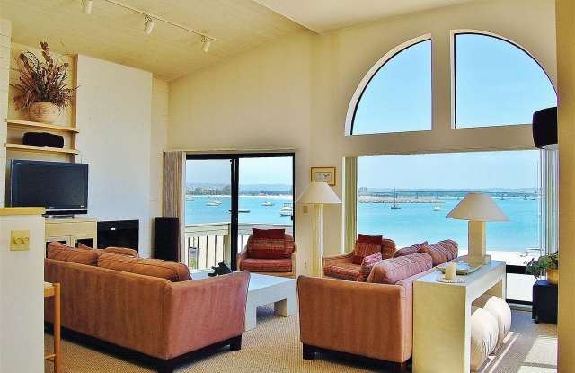 831 Anacapa Court Gallery 2